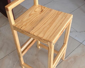 Barhocker aus Massivholz, handgefertigter Barhocker aus Holz, rustikaler Tresenstuhl, Barhocker aus Naturholz, moderner Landhaushocker, Kücheninsel