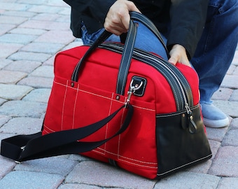 Red water resistant heavy  canvas weekender bag - duffel bag - overnight bag - unisex - MADE in USA - 010286