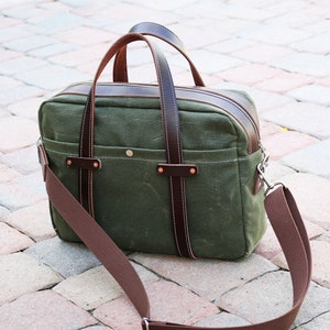 Sac porte-documents en toile cirée - fait main par Alex M Lynch - 010279