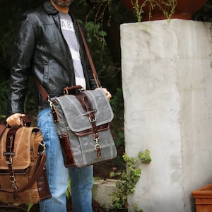 Vertical laptop messenger bag leather handle and shoulder pad 010045.2 image 5