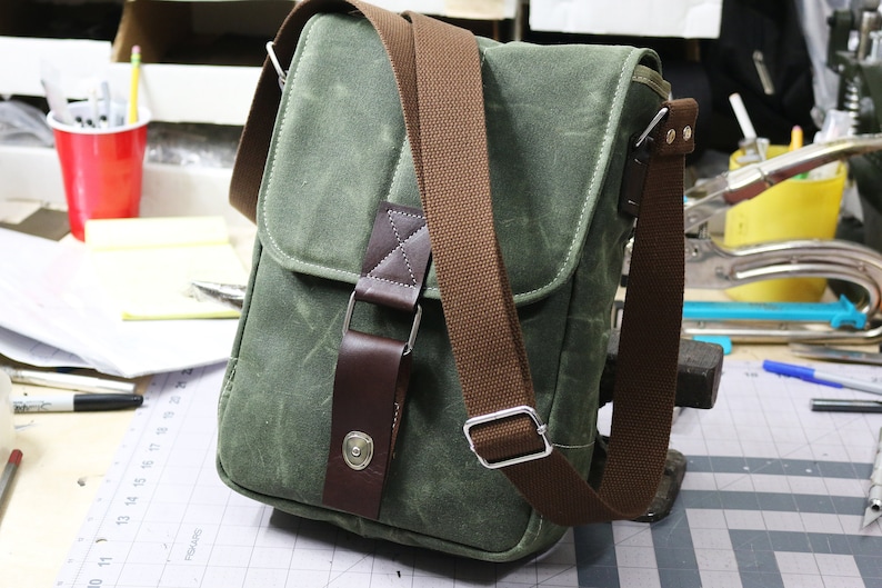 Vertical messenger travel bag tablet bag heavy waxed canvas cross body small bag 010140 MILITARY GREEN