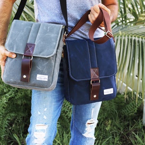 Vertical messenger travel bag tablet bag heavy waxed canvas cross body small bag 010312 image 3