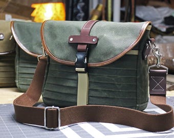 lightweight crossbody bag - 010204
