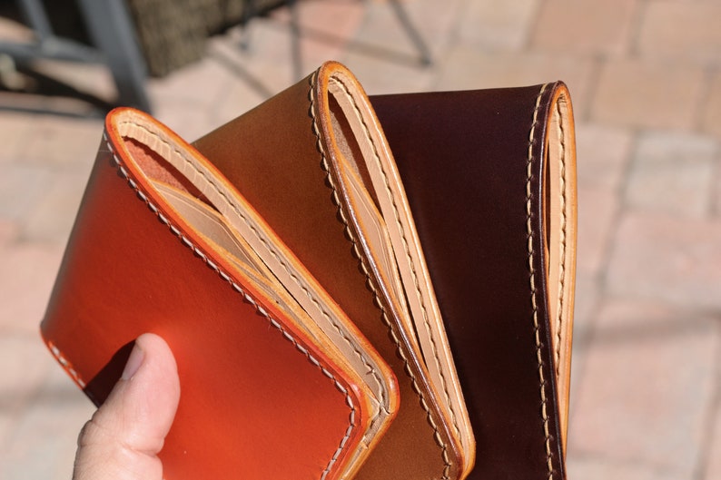 Cartera para hombre de cuero cosido a mano - Cuero curtido vegetal - Buttero de Conceria Walpier - 010254 imagen 6