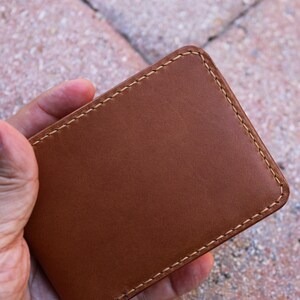 Cartera para hombre de cuero cosido a mano - Cuero curtido vegetal - Buttero de Conceria Walpier - 010254 imagen 10