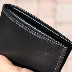 Cartera para hombre de cuero cosido a mano - Cuero curtido vegetal - Cartera de cuero negro - Cuero Buttero italiano de Conceria Walpier - 010314