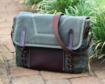 Waxed Canvas Messenger bag - laptop bag handmade by Alex M Lynch - 010148