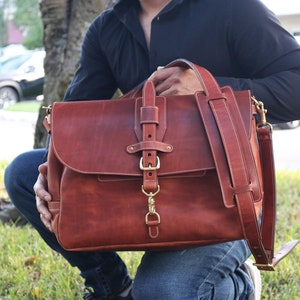 16 Horween Dublin Leather Messenger Bag English Tan Adjustable Closure ...