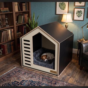 Modernes Hundehaus aus Holz für den Innenbereich, minimalistische Haustiermöbel in Schwarz-Creme, geometrische Hundehöhle Bild 3
