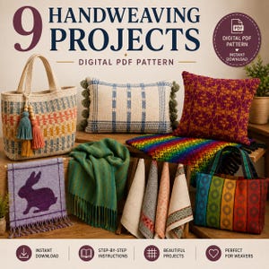 Peut inclure: Un modèle PDF numérique pour 9 projets de tissage à la main comprenant un sac fourre-tout tissé, un coussin crème à rayures bleues et pompons, un coussin bordeaux à motifs, un chemin de table arc-en-ciel, une tenture lapin violet, une écharpe verte.