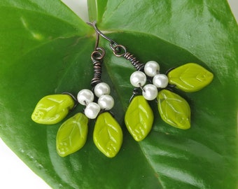 Leaf & berry earrings / Lime green earrings / faux pearl earrings / nature jewelry / botanical jewelry / copper earrings / spring jewelry