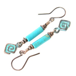 Turquoise & copper earrings / turquoise dangle earrings / verdigris Greek Meandros charm / copper dangle earrings / boho jewelry immagine 8