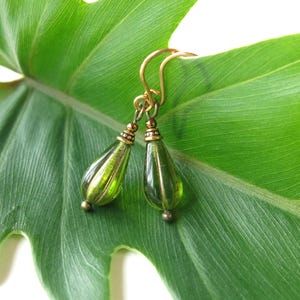 Green glass earrings / green teardrop earrings / Spring jewelry / glass bead earrings / spring green / green & gold dangle earrings