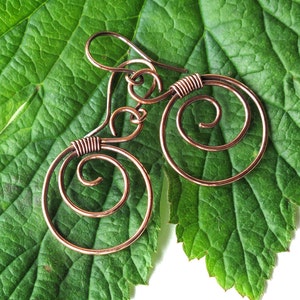 Copper spiral earrings / copper wire wrapped hoops / handmade copper jewelry image 1