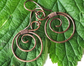 Copper spiral earrings / copper wire wrapped hoops / handmade copper jewelry