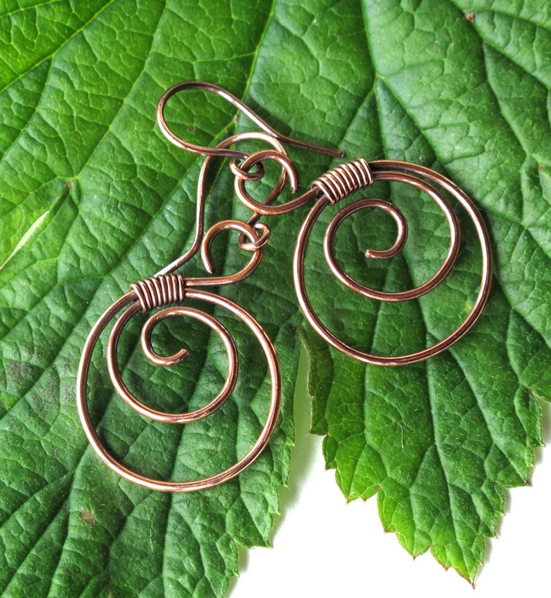 Copper spiral earrings / copper wire wrapped hoops / handmade copper jewelry image 1