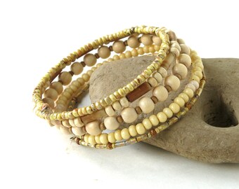 Beaded bracelet stack / cream beige ivory beads / off white jewelry / memory wire stacking bangles / natural cuff bracelet / summer jewelry