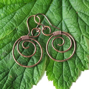 Copper spiral earrings / copper wire wrapped hoops / handmade copper jewelry image 4