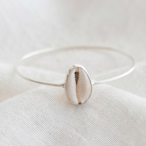 Handgjort kaurisnäcksarmband, 925 sterlingsilver, bohemiska strandsmycken
