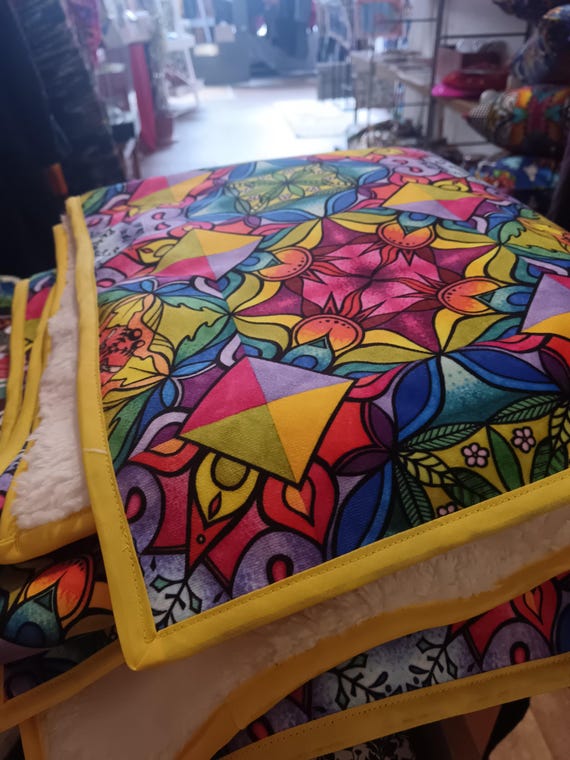 Delux velvet and sherpa fleece throw / blanket. Rainbow seasons print