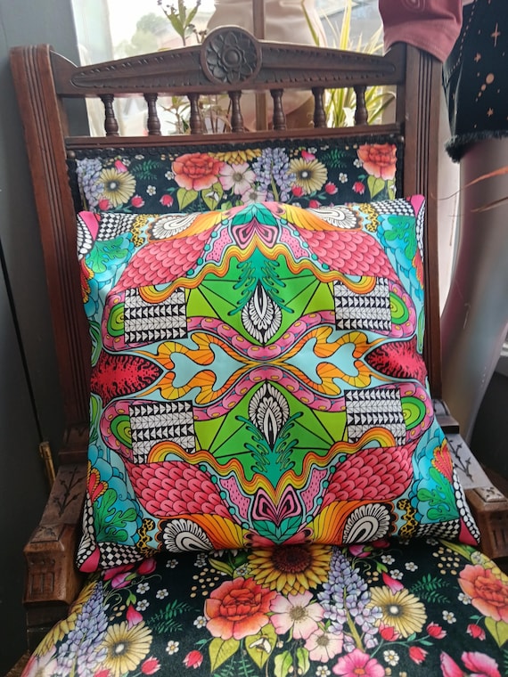 Cushion cover organic Meli Sophie Nina 45 x 45cm - psychedelic festival, rainbow hippie, yoga.