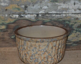RED WING Pottery M-1601 Yellow Flecked Pedestal FruitDecoration Bowl