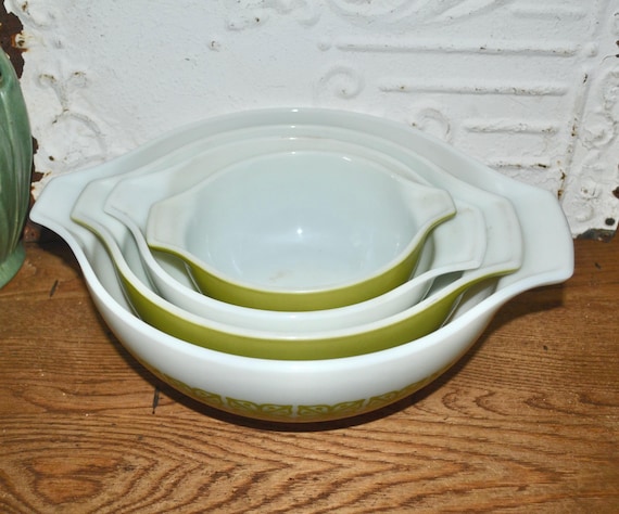Pyrex Verde Square Mixing Bowl Set of 4 Green Pyrex 70s Kitchen - Etsy