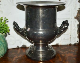Balde de champanhe vintage em prata, troféu, recipiente para gelo e vinho.