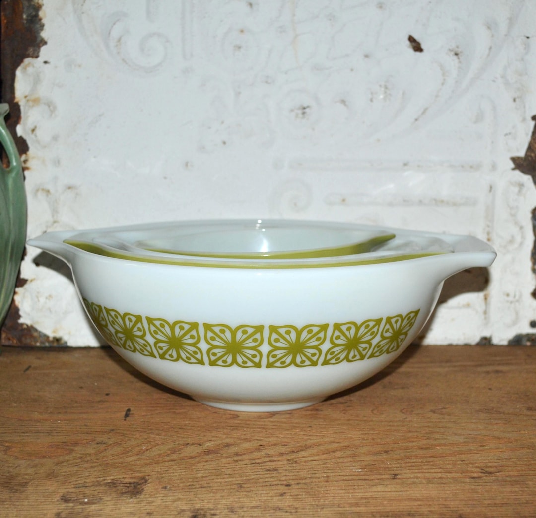 Pyrex Verde Square Mixing Bowl Set of 4 Green Pyrex 70s Kitchen - Etsy
