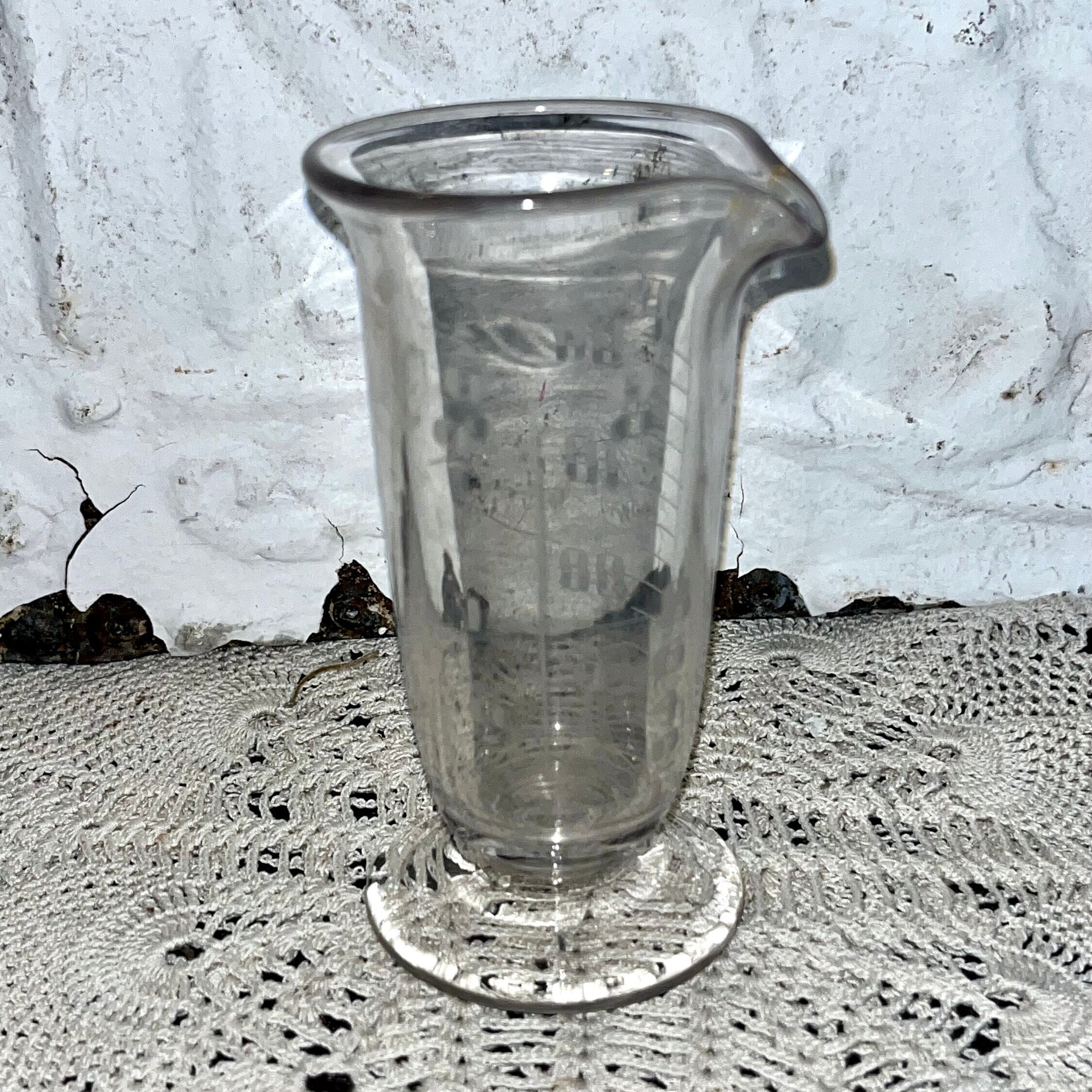 Vintage Chemical Beaker - Antique Hand Etched Measuring Cup Glassware -  Whitall Tatum Co Apothecary / Pharmacy / Chemist Beaker