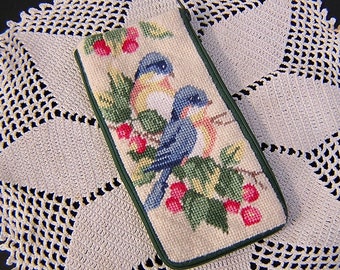 Vintage Needlepoint Birds Eyeglass Case