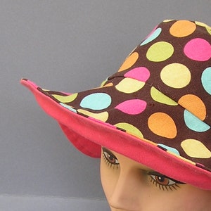 Groovy 60s Polka Dot Hat, Reversible Hat, Polka Dots or Solid Pink. Mod Vintage Cloth Hat image 1