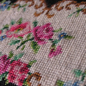 Vintage Petit Point Needlepoint Clutch Purse image 4