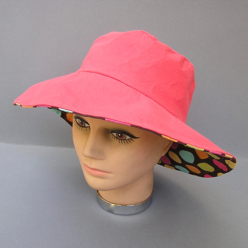 Groovy 60s Polka Dot Hat, Reversible Hat, Polka Dots or Solid Pink. Mod Vintage Cloth Hat image 5