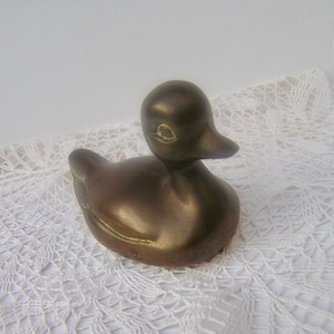 Vintage Brass Duck . 1960s 1970s Home Decor . Metal Bird Figurine