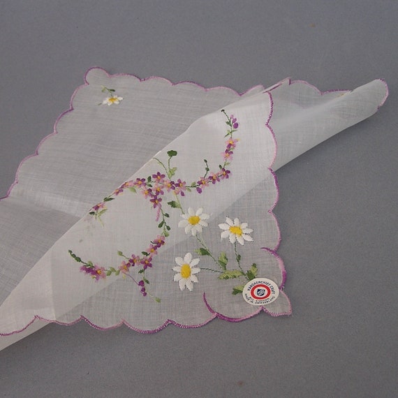 Pair of Pretty Swiss Floral Embroidered Hankies .… - image 4