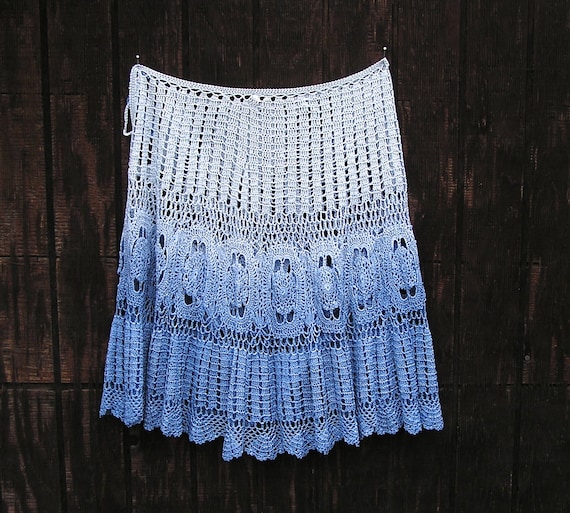 Vintage Clothing Blue Ombre Crochet Lace Skirt / B