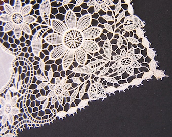 Bride's Wedding Hanky . Floral Lace Hanky . Vintage Swiss Handkerchief . Made in Switzerland . unused with sticker