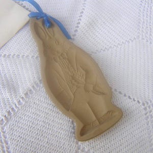 Bunny Rabbit Cookie Mold . Brown Bag Cookie Art , 1988, Hill Design Inc.