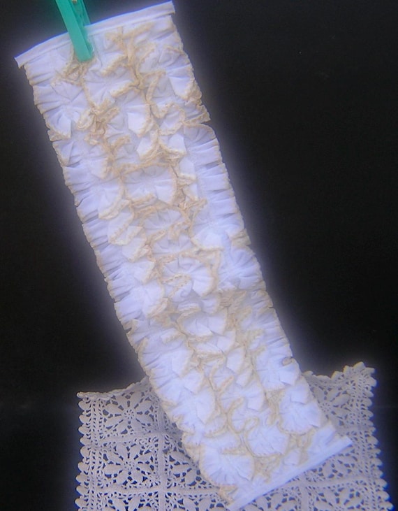 Vintage Button On Tuxedo Ruffles . White & Yellow Tux Ruffles . Detachable Ruffles
