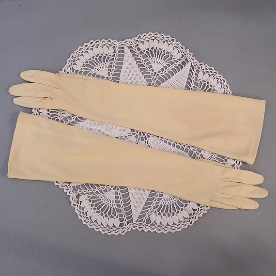 Long Cream Beige Gloves Crescendoe Caresse Leathe… - image 2