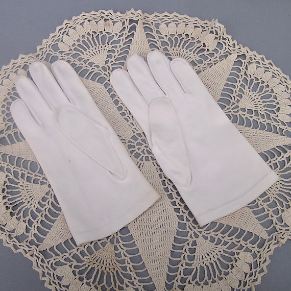 Vintage White Cotton Gloves with Button Detail Gem
