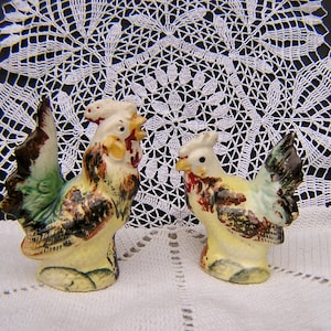 Vintage Hen and Rooster Salt Pepper Shakers
