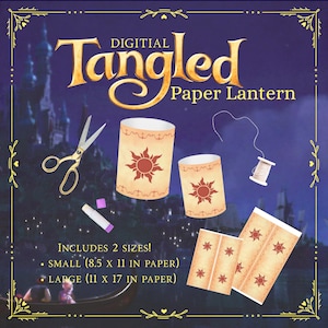 Peut inclure: Un kit de lanterne en papier numérique Tangled comprenant deux lanternes assemblées et deux modèles en papier avec des motifs de soleil. Inclut des ciseaux dorés, un bâton de colle et du fil blanc. Texte : DIGITIAL TANGLED Paper Lantern. INCLUDES 2 SIZES! SMALL (8.5 x 11 IN PAPER) LARGE (11 x 17 IN PAPER).