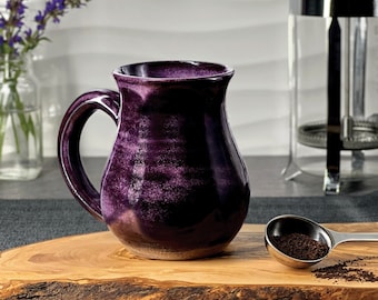 Mitternachtsviolette, individuell gestaltete Steingut-Tasse, handgefertigtes Erbstück, Jubiläumsgeschenk, personalisierte Nachricht, Keramik auf Bestellung gefertigt
