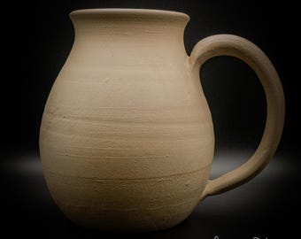 Personalisierter Steingutbecher mit individueller Gravur, handgefertigtes Keramikgeschenk (über 700 ml), #2025-068