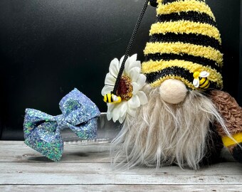 Glitter Canvas Twist Pinch Hair Bows - Elegant and Sparkly Accessories