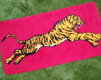 Vintage Orginal Iconic Leaping Tiger Rug