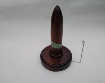 Oldy woldy Sirdar Yarn Holder