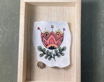 Caja expositora de azulejos de cerámica con motivos florales folclóricos, número 3, pintada a mano.